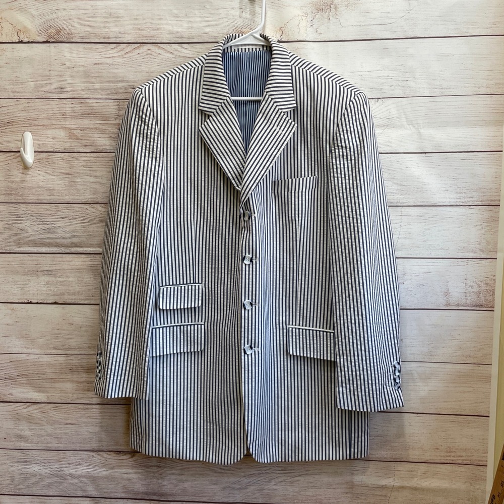 EJ SAMUEL SEERSUCKER BLAZER IN NAVY BLUE‎ AND WHITE STRIPES